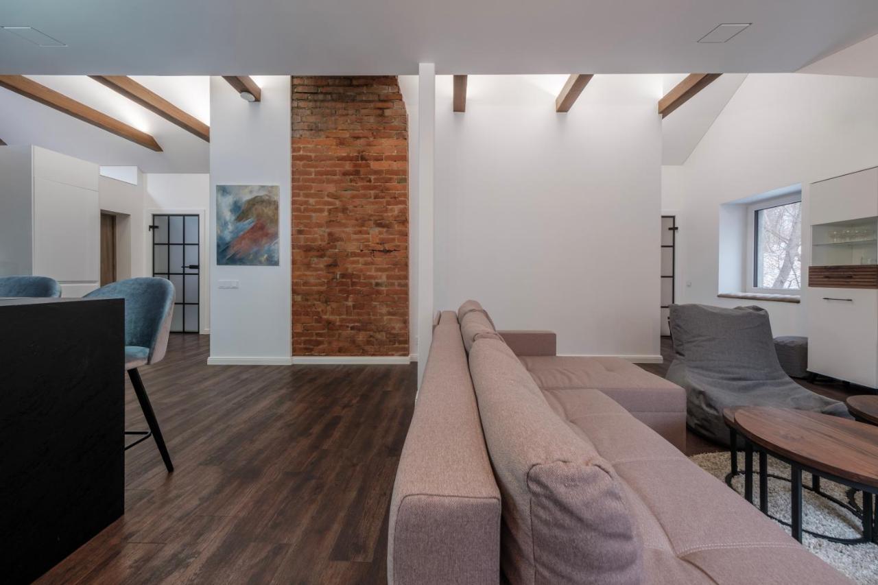 Bravo Apartments Каунас Екстериор снимка