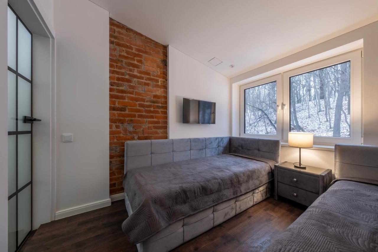Bravo Apartments Каунас Екстериор снимка