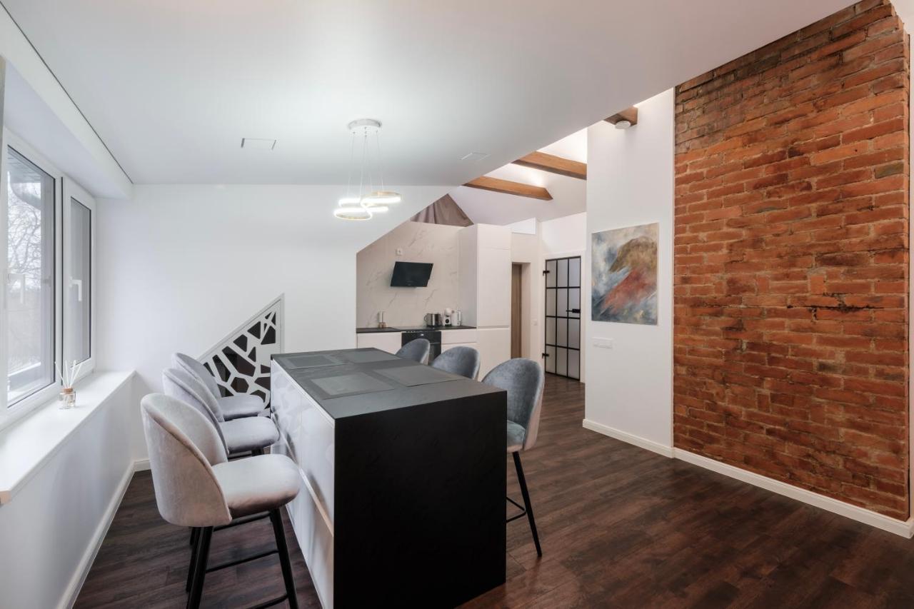 Bravo Apartments Каунас Екстериор снимка